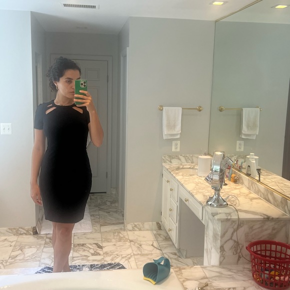 Halston Heritage Black dress size 0, perfect condition - Picture 2 of 3